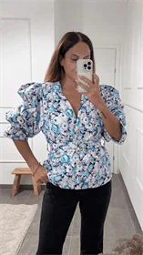 ג׳קט פרחוני