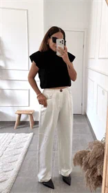 מכנסיים לבנים