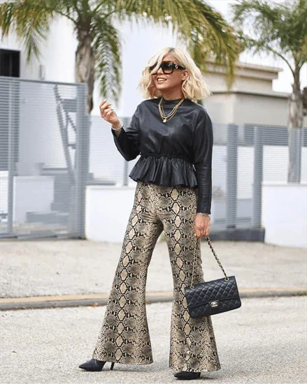 מכנסיים דמוי נחש