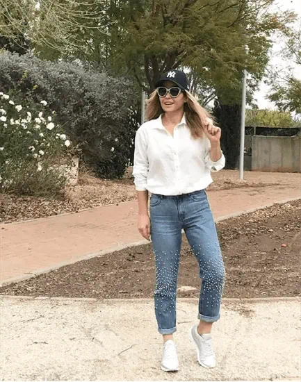 ג׳ינס עם חרוזים