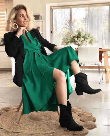 מגפי בוקרים שחורים