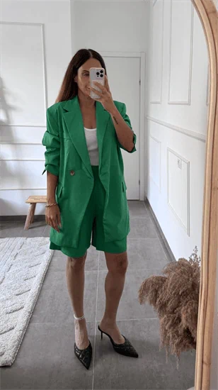 חליפת ברמודה ירוקה