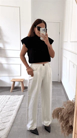 מכנסיים לבנים